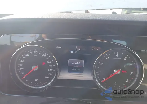 2017 Mercedes-Benz E 300 4Matic z USA, uszkodzony, nr VIN WDDZF4KB7HA026750